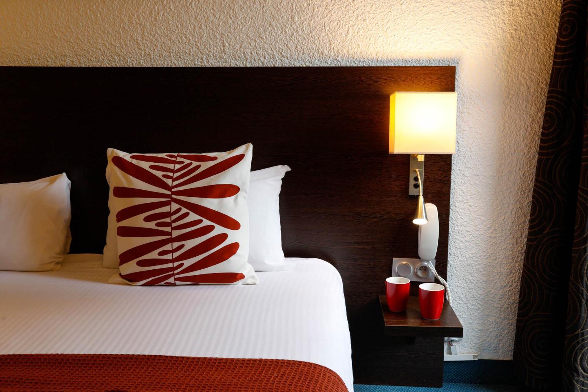 Hotel Le Branhoc - Brit Hotel Auray Buitenkant foto
