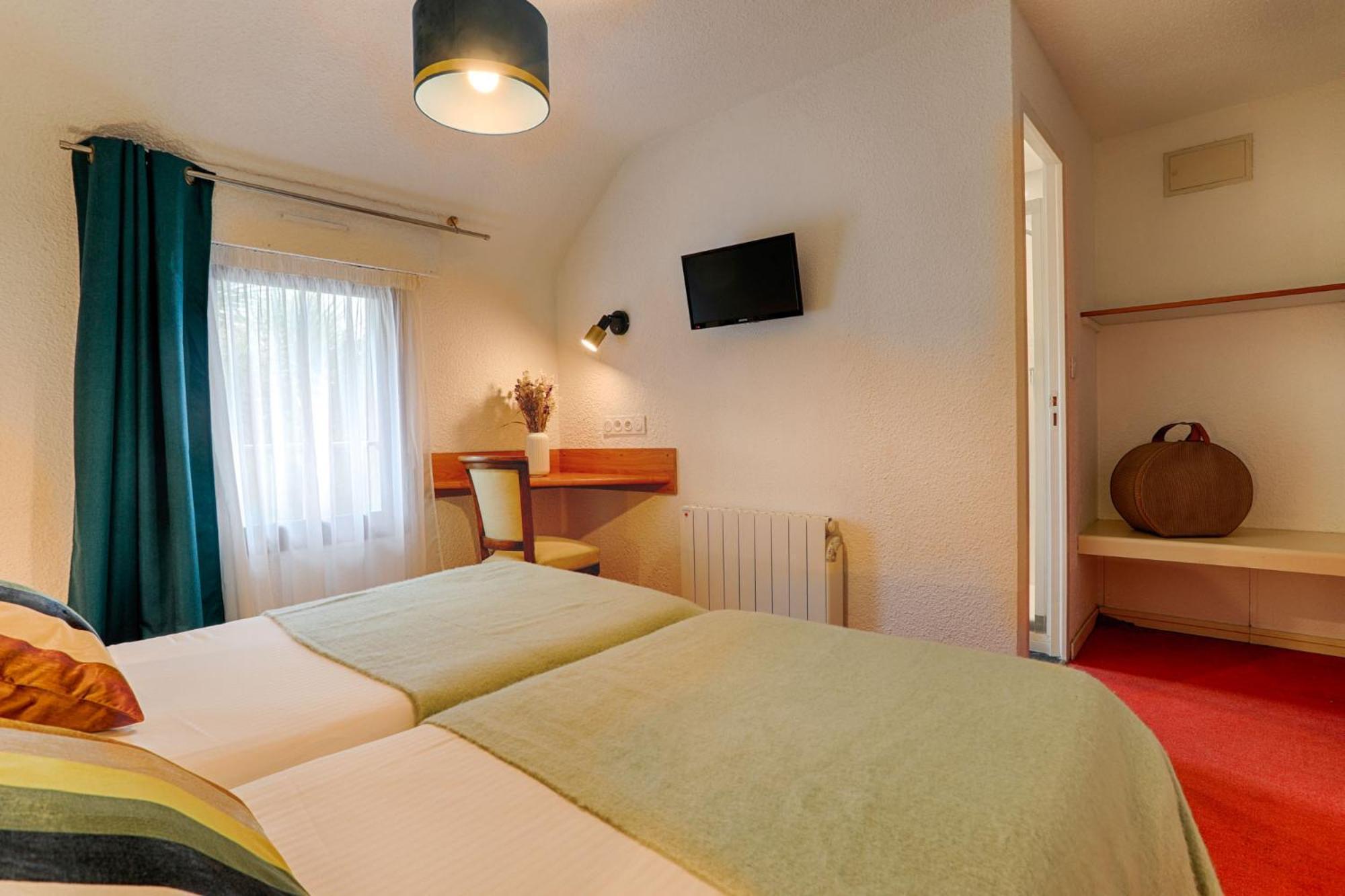 Hotel Le Branhoc - Brit Hotel Auray Buitenkant foto