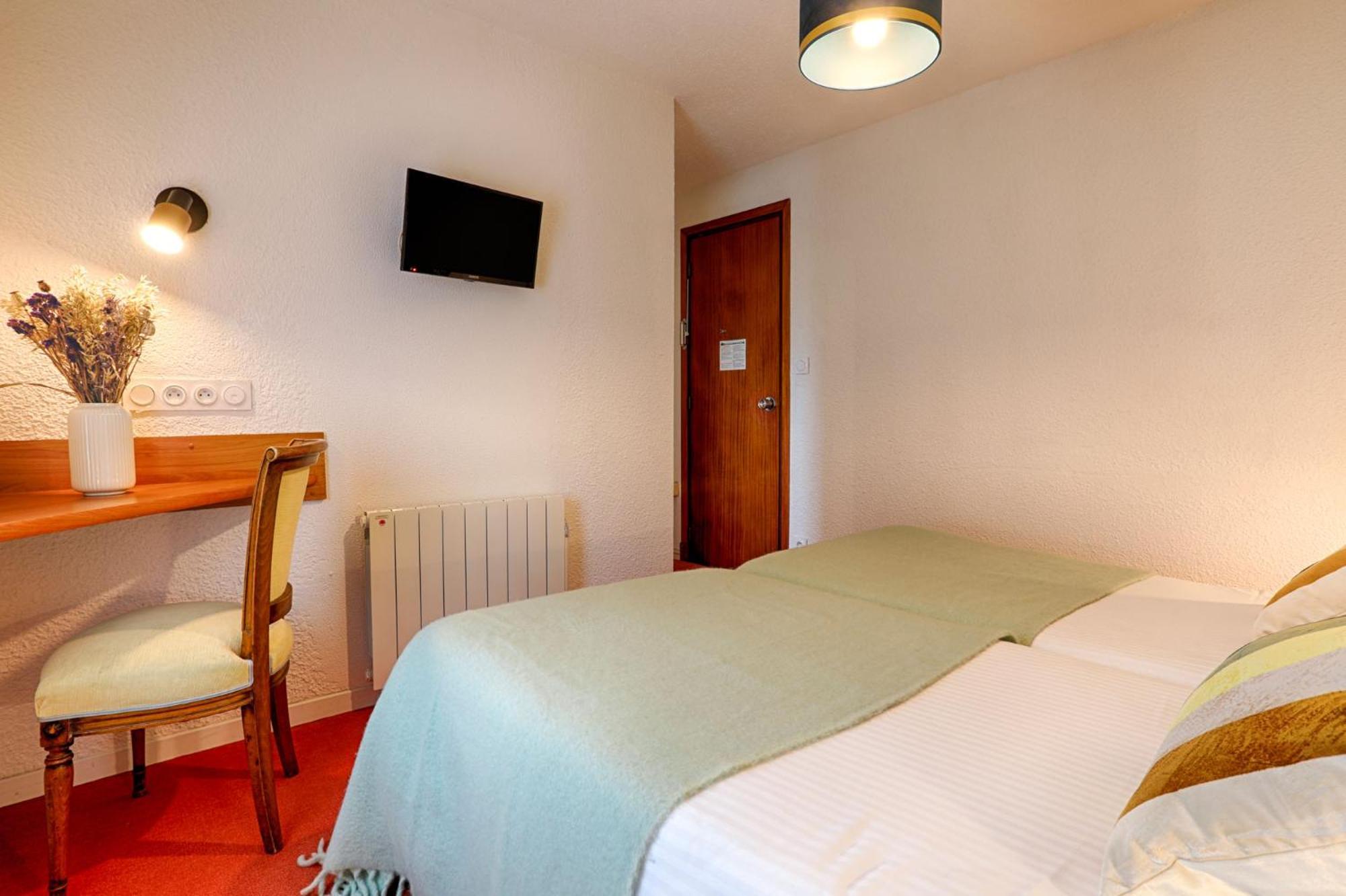 Hotel Le Branhoc - Brit Hotel Auray Buitenkant foto